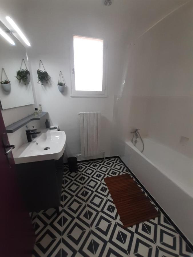 Villa " Les Bambous " , Jardin , Terrasse , Climatisation , Wifi , Parking Avignon Bagian luar foto